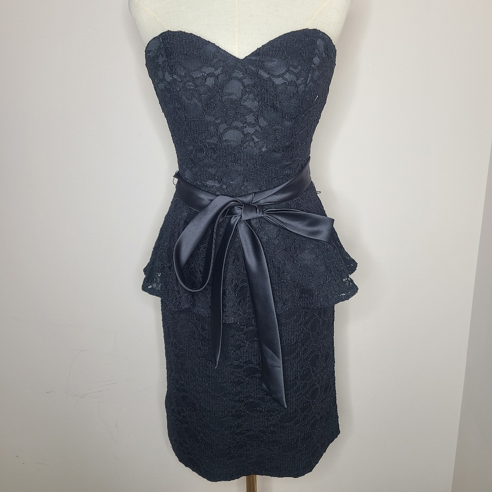 Affairs by Mori Lee Strapless Black Lace Midi Peplum Evening Cocktail Dress Sz 8